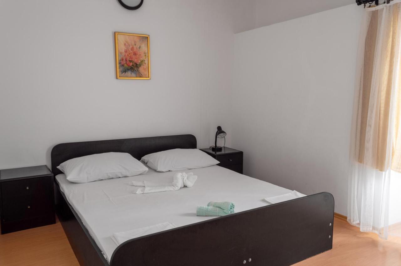 Apartments Ivica - Beachfront Drvenik  Pokoj fotografie